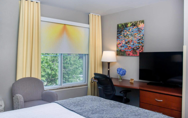photo 5 of The Belltown Inn