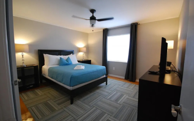 photo 3 of B2bj Great Value Serviced Condo in Quiet Neighborhood