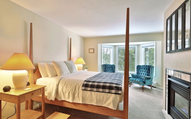 photo 3 of The Birch Ridge: 3 Guest Rooms W/ Ensuite Baths, Fireplaces, Jacuzzi Tubs, Hot Tub & More! Block C 3 Bedroom Home