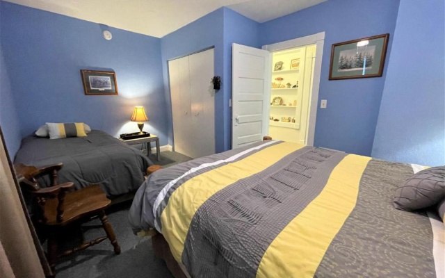 photo 2 of The Blue House