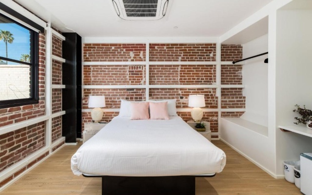 photo 2 of The Brick Hotel