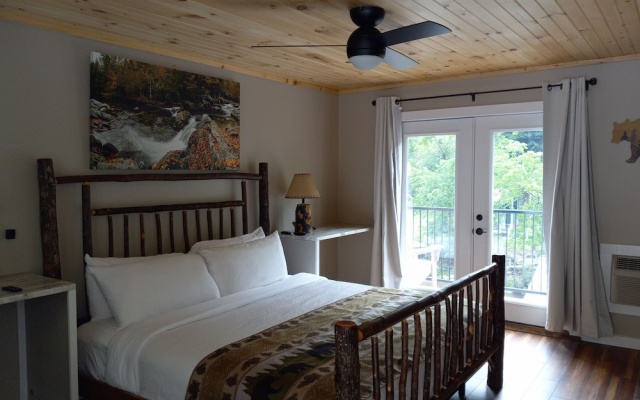 photo 5 of The Carter Lodge On The River