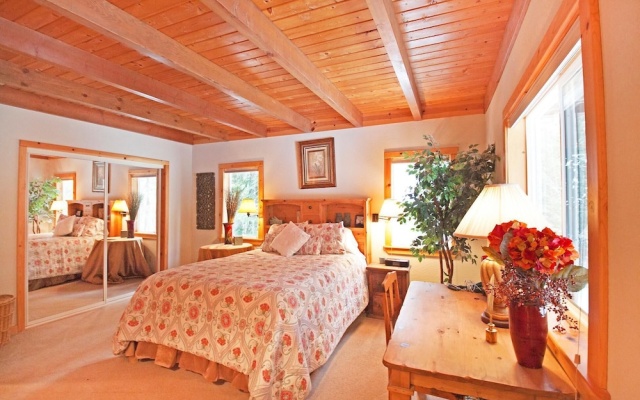 photo 3 of The Chalet Lani Home 799 3 Bedrooms 2 Bathrooms Home
