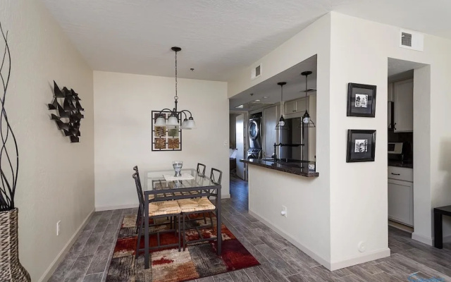 photo 3 of Cliffs in Surprise By Signature Vacation Rentals