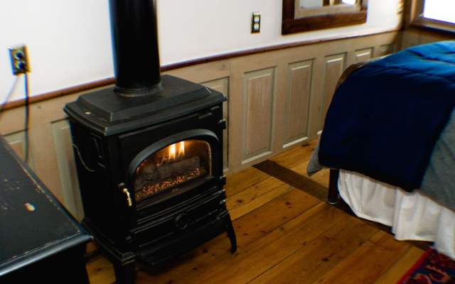 photo 5 of The Covington Houseboat