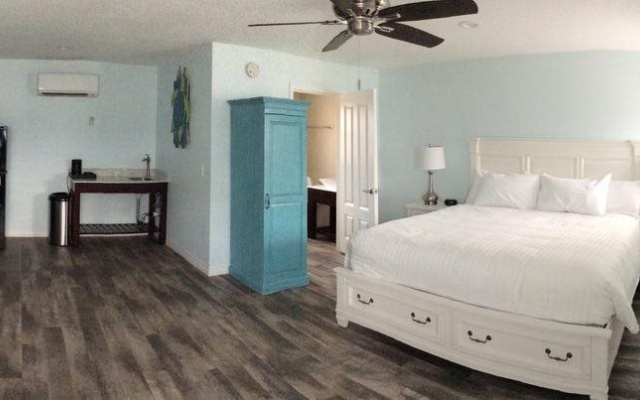 photo 3 of Dolphin Inn