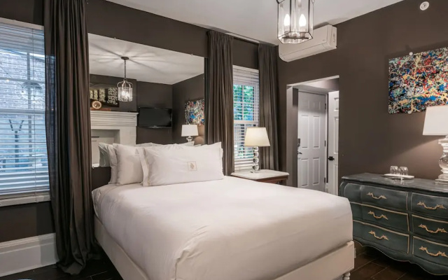 photo 3 of The DWIGHT D Hotel