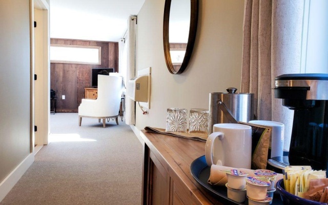 photo 4 of The Edgewood Inn