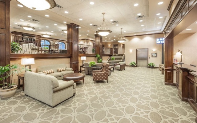 photo 2 of The Elms Hotel