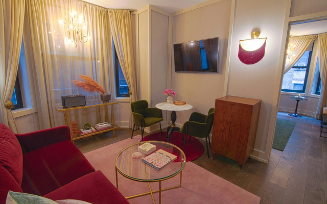 photo 3 of The Evelyn Hotel