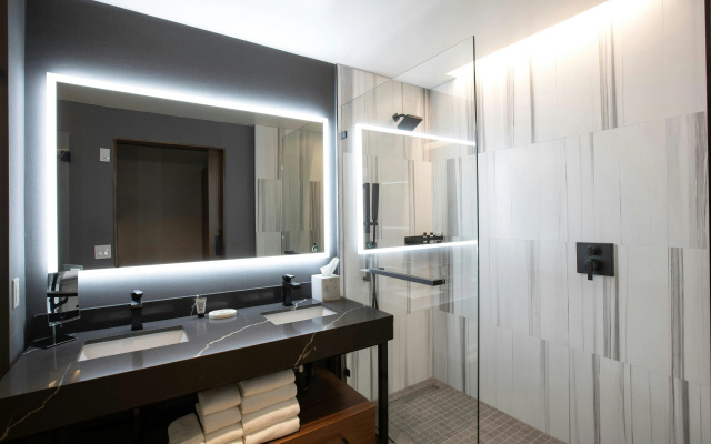 photo 3 of The Glenmark, Glendale, a Tribute Portfolio Hotel