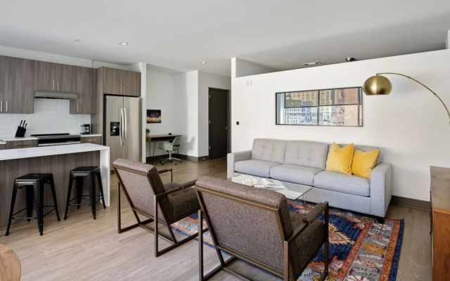 photo 2 of THE GRAND - Modern DT Apts with Free Parking by Zencity