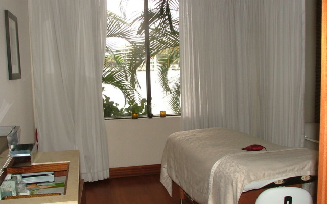 photo 4 of Palmeiras Beach Club at Grove Isle