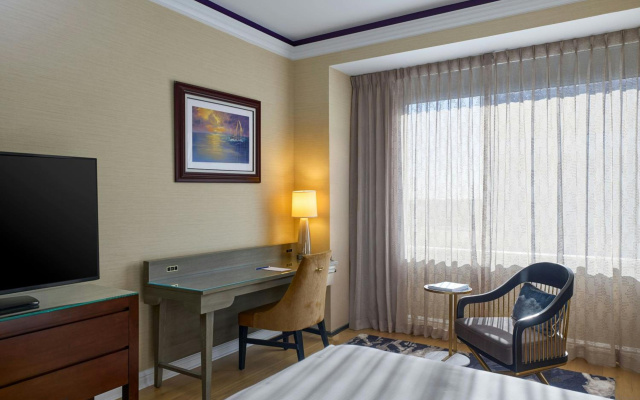 photo 3 of The Henry Hotel, Autograph Collection