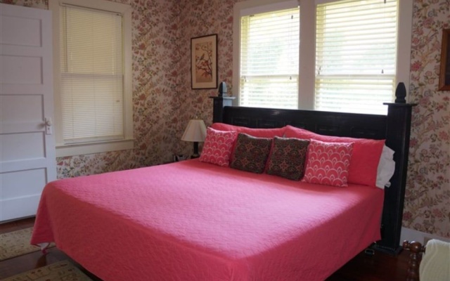 photo 4 of The Hideaway Natchez