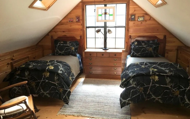 photo 3 of The Hideaway on Hampton