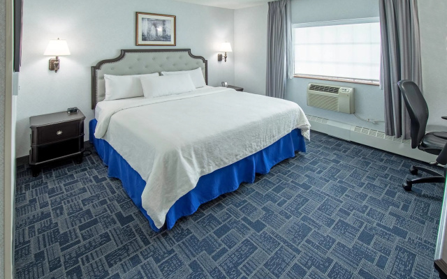 photo 4 of Holland Hotel Free Parking Jersey City