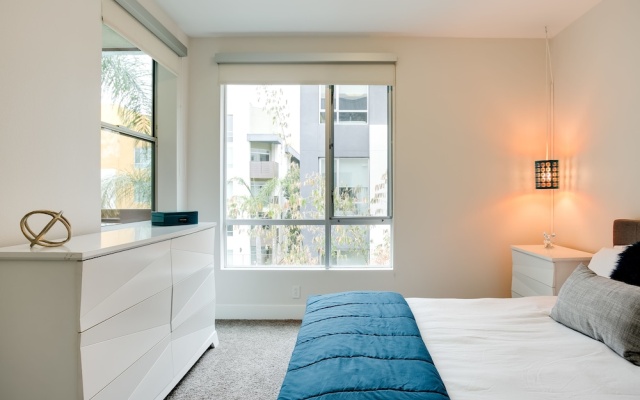 photo 2 of The Hollywood Madonna Apartment