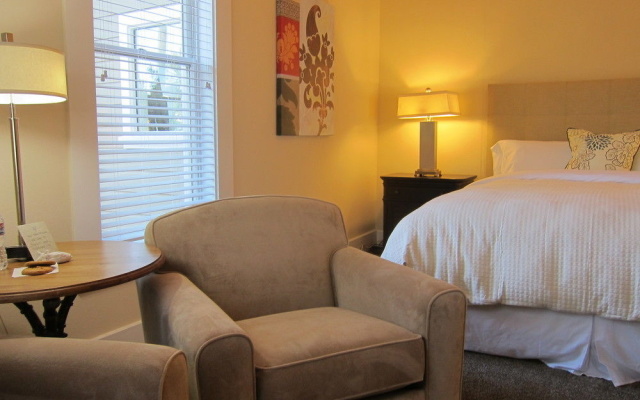 photo 4 of The Inn at Cobbler's Walk Mendocino