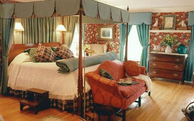 photo 2 of The Inn at Ormsby Hill