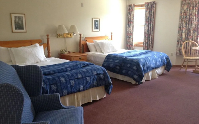 photo 2 of The INN at Willow Pond