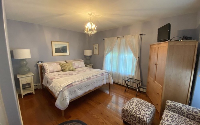 photo 3 of The James Place Inn B&B