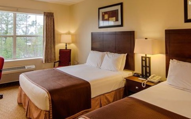 photo 4 of The Landmark Inn