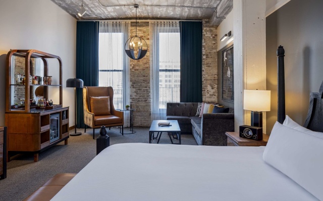 photo 3 of The Last Hotel