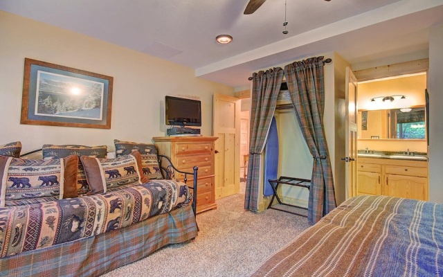 photo 4 of The Lift C11 1 Bedroom Condo by RedAwning