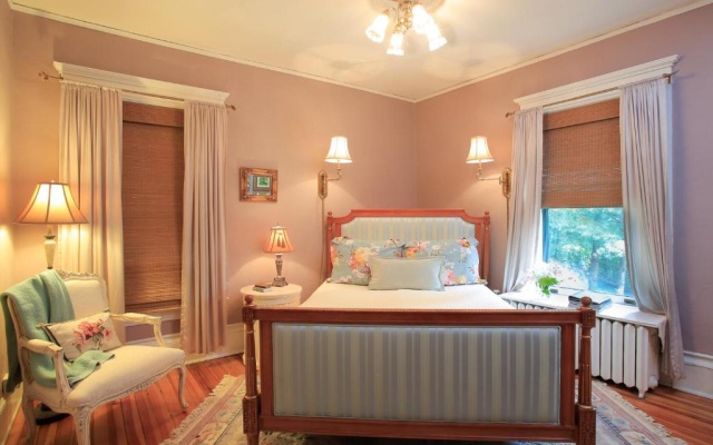 photo 3 of The Lion and the Rose B&B