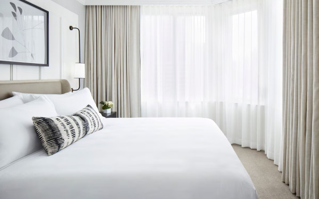 photo 4 of The London, a Luxury Collection Hotel, New York City