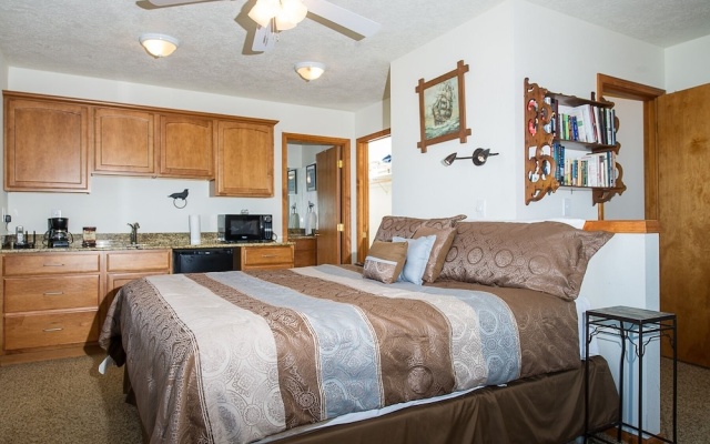 photo 4 of The Lookout 2 Bedroom Home