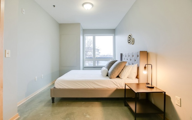photo 3 of The Luxe Suites at Prospect Park