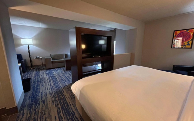 photo 4 of Skyline Hotel Detroit Airport, SureStay Collection by BW