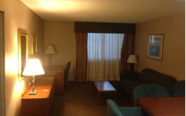 photo 3 of The Moraine Inn Suites & Conference Center