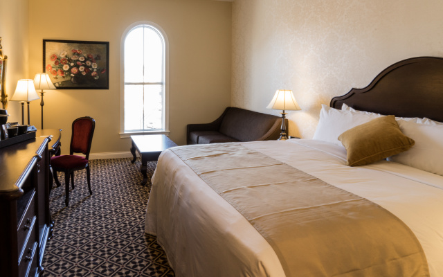 photo 5 of The Mount Vernon Grand Hotel