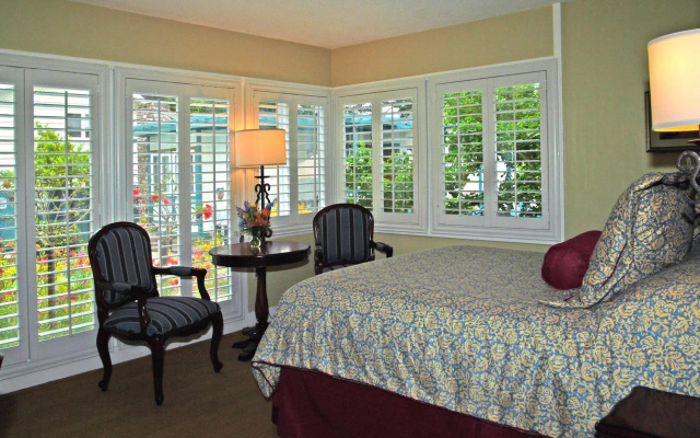photo 2 of Normandy Inn
