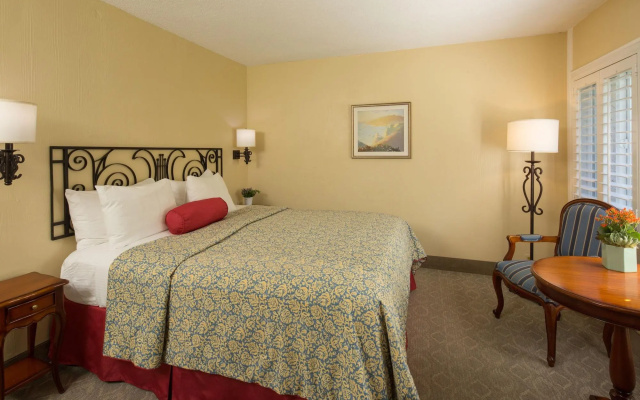 photo 5 of Normandy Inn