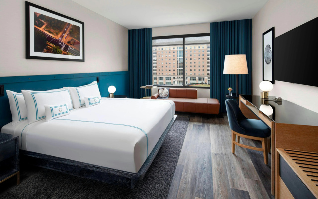 photo 2 of The Oaklander Hotel, Autograph Collection
