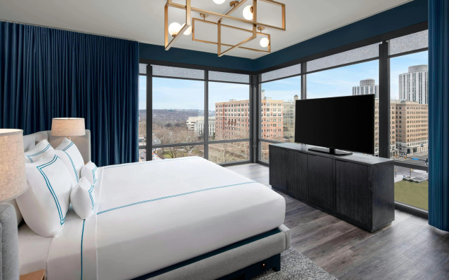 photo 4 of The Oaklander Hotel, Autograph Collection