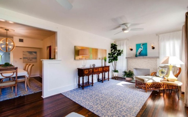 photo 3 of The Periwinkle House - 4bd-2ba - Sleep 10