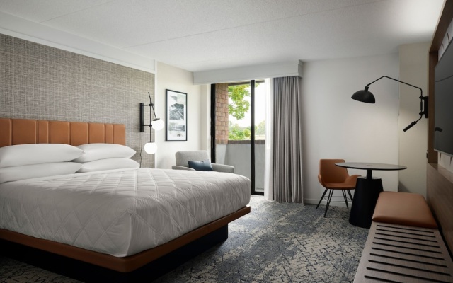 photo 3 of Sheraton Grand Rapids Airport Hotel