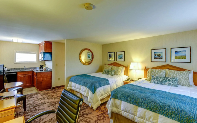 photo 3 of Port Inn and Suites Portsmouth, an Ascend Collection Hotel
