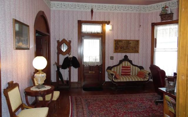 photo 4 of The Queen Anne House Bed and Breakfast