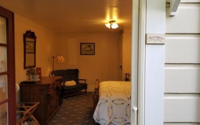 photo 2 of The Raford Inn