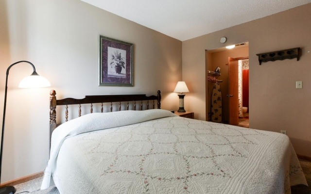 photo 2 of The Roost Royale
