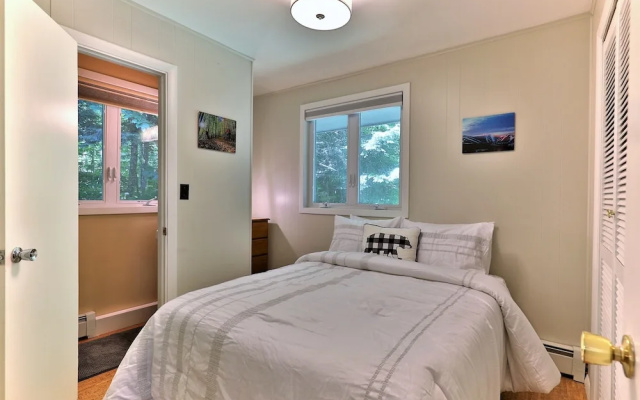 photo 2 of "the Shack" At Killington: 3br/1.5ba Remodeled Home. Hot Tub. 3 Bedroom Home