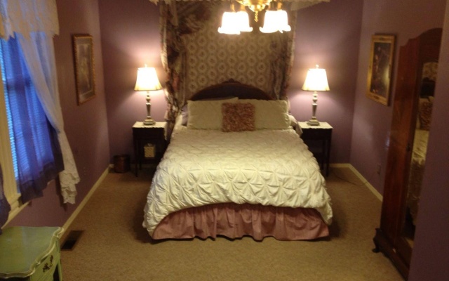 photo 4 of Shaw House Inn
