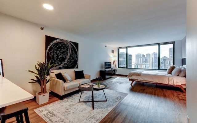 photo 5 of The Stratus - Vibrant Studio in Heart of Downtown