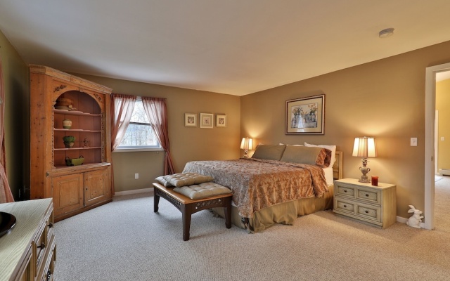 photo 3 of The Tanglewood Lodge: Amazing Ski Home For Groups. Hot Tub. Close To Killington Resort! 4 Bedroom Home